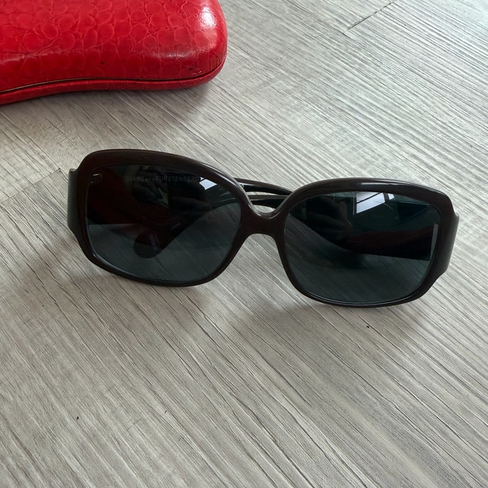 Diane Von Furstenberg Black Prescription Sunglasses